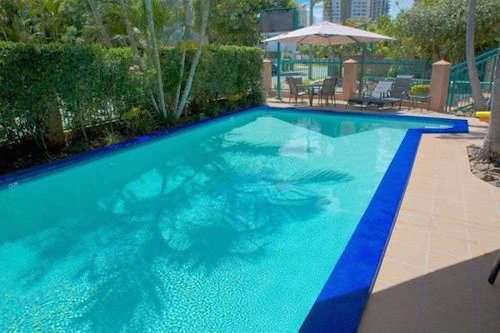 Karana Palms Self Contained Apartments 3/58