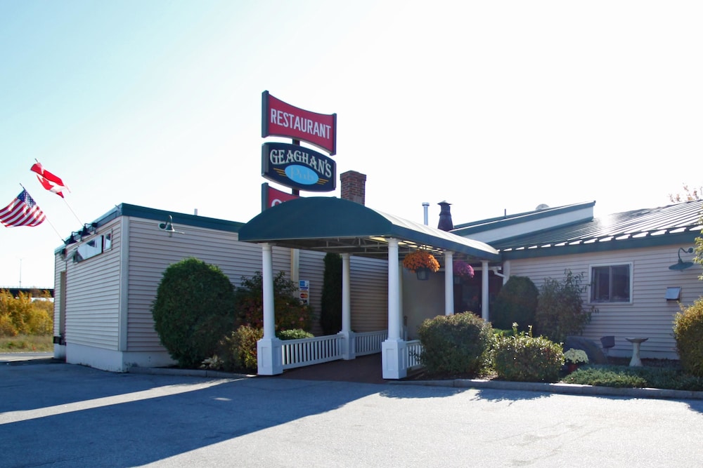 Fireside Inn And Suites 10/64