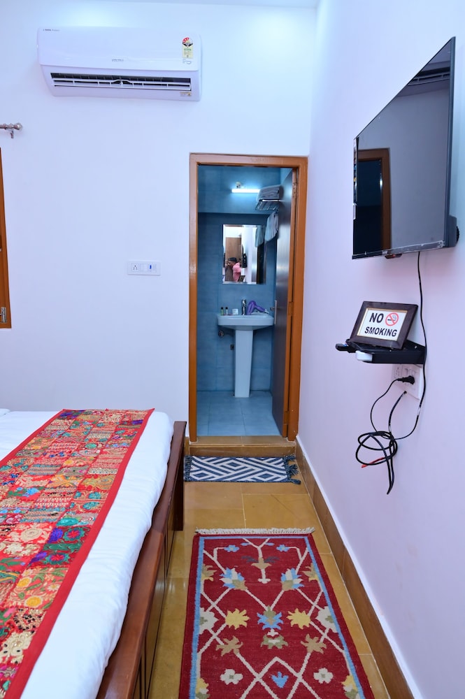 Hotel Pleasant Haveli 23/50