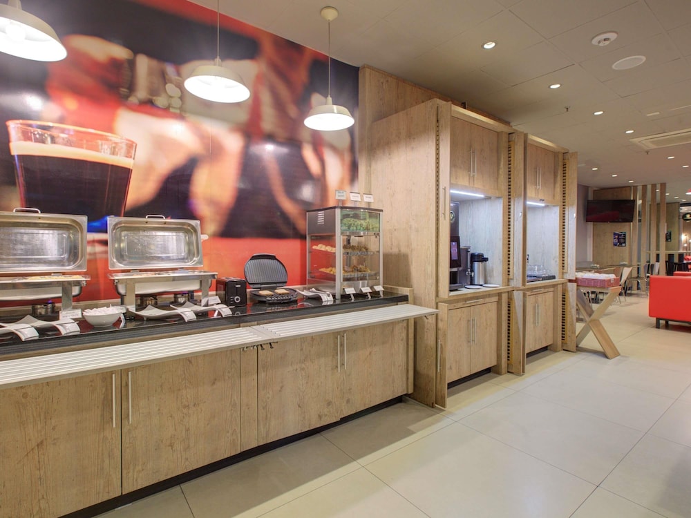 Ibis Paranagua 7/59