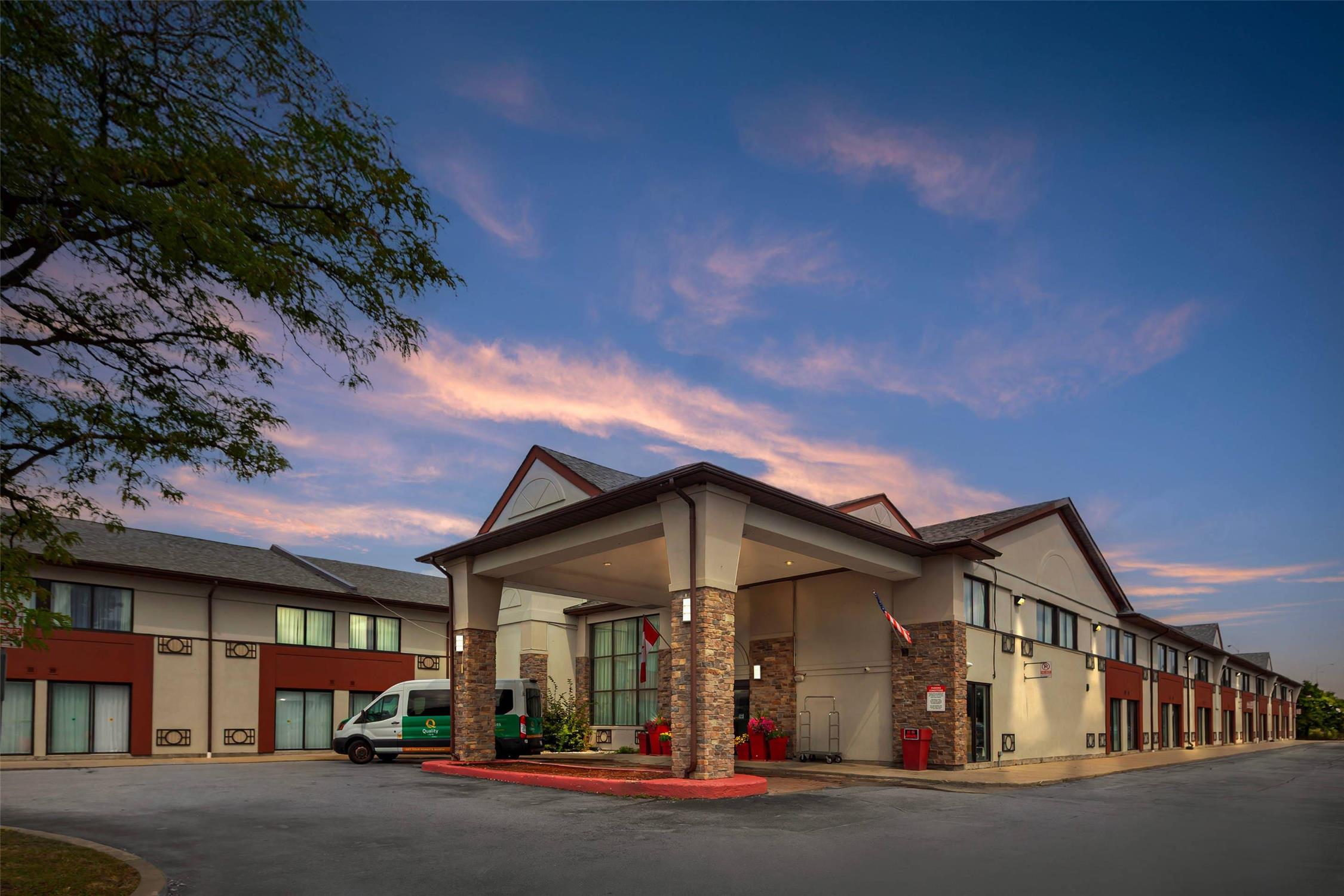 Quality Inn & Suites Mississauga 2/41