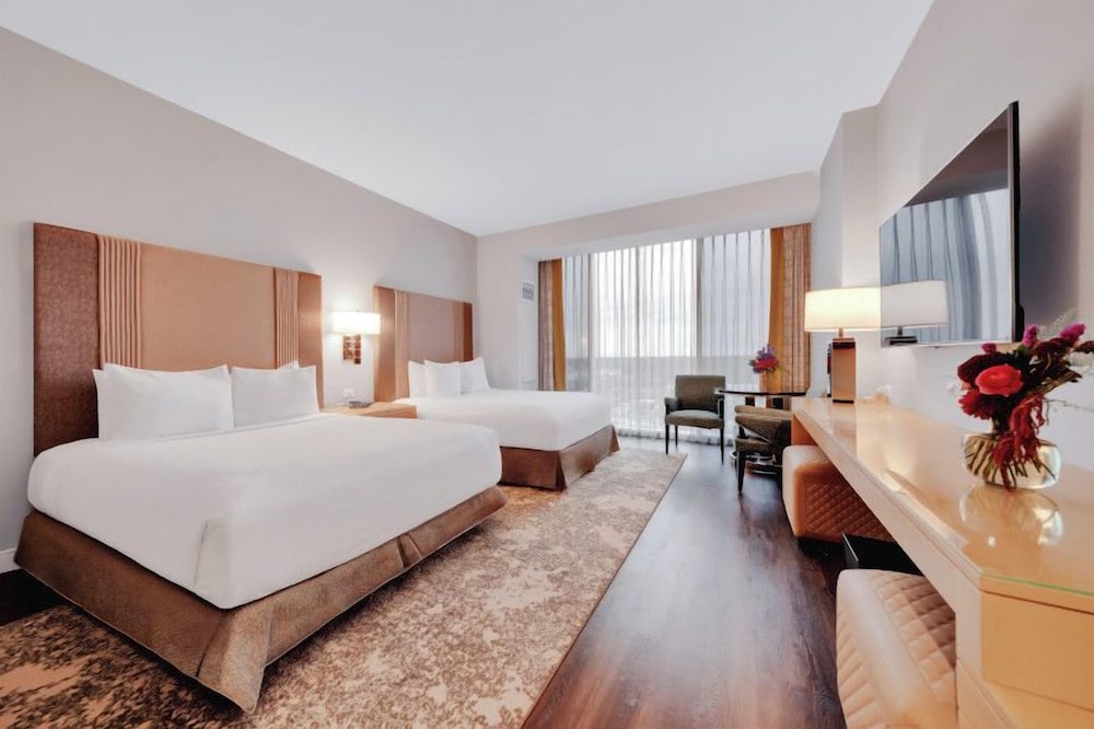Live Casino and Hotel Baltimore Washington BWI Airport 23/72