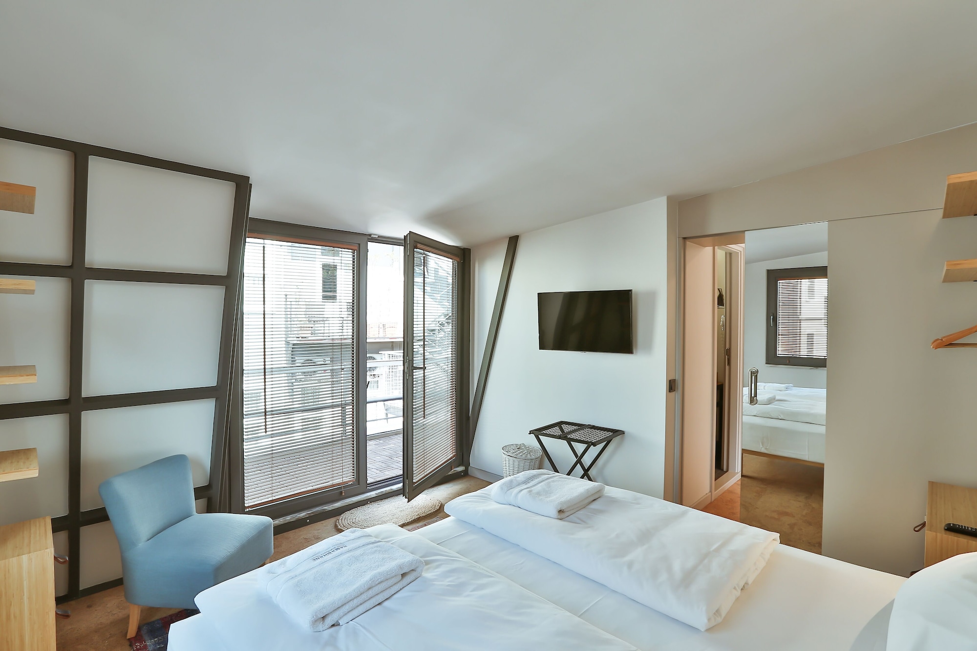 suite, terrace