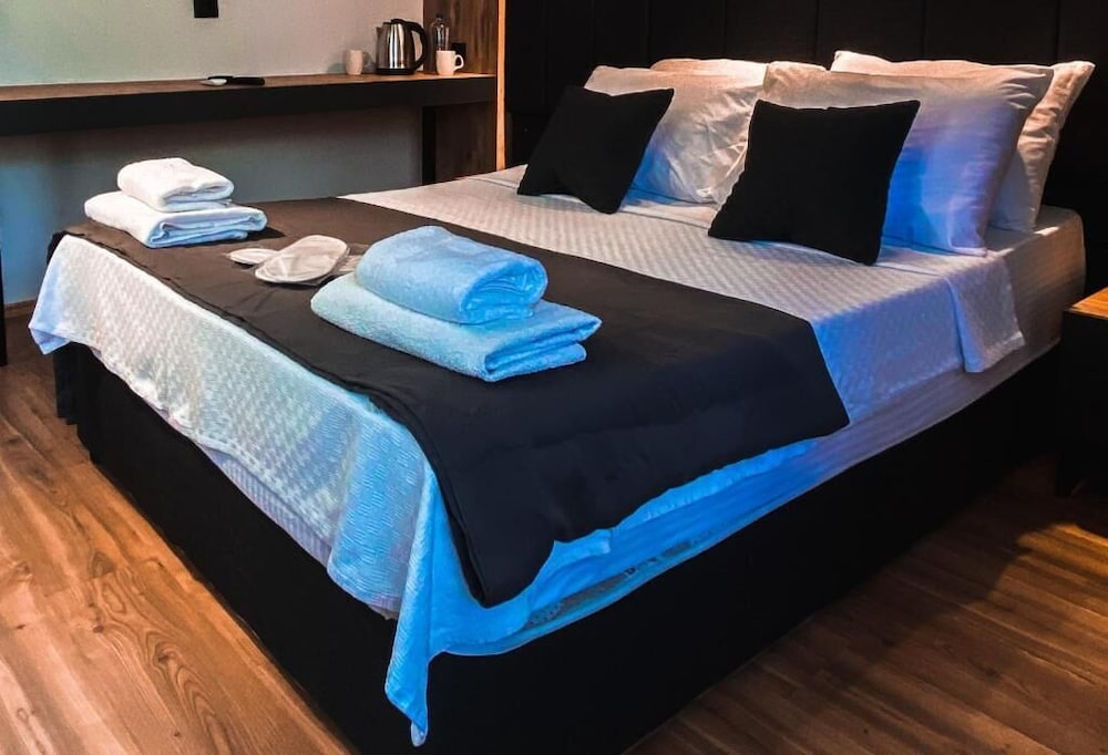 Tepe Hotel & Business Suite 17/27