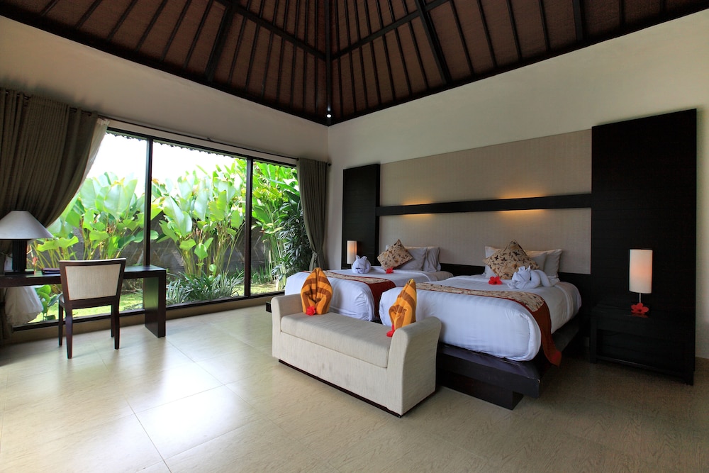 Santi Mandala Villa And Spa 82/140