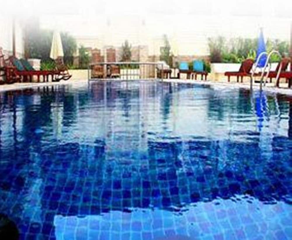 Tanawit Hotel & Spa Hua Hin 11/56