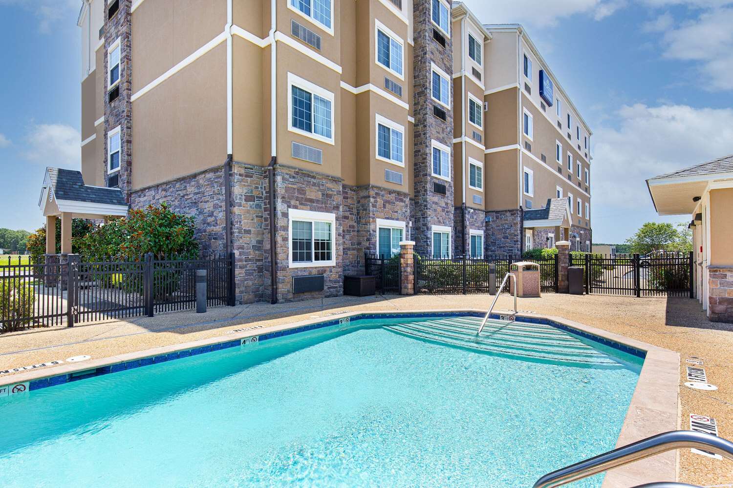 Microtel Inn Suites By Wyndham Opelika 4/36