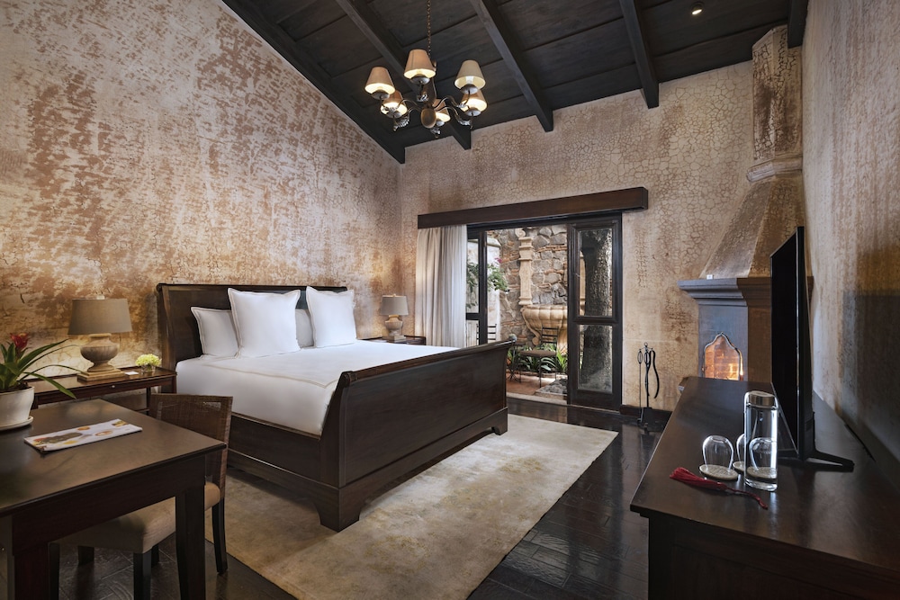 PREMIUM, KING BED