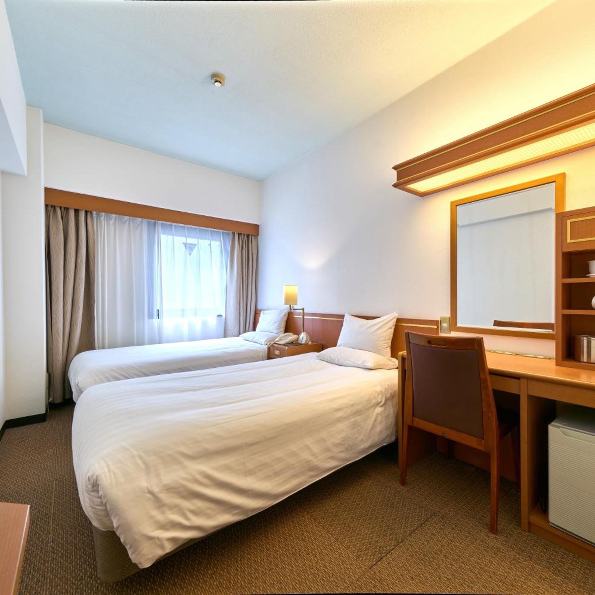 Room, Twin Beds, Small