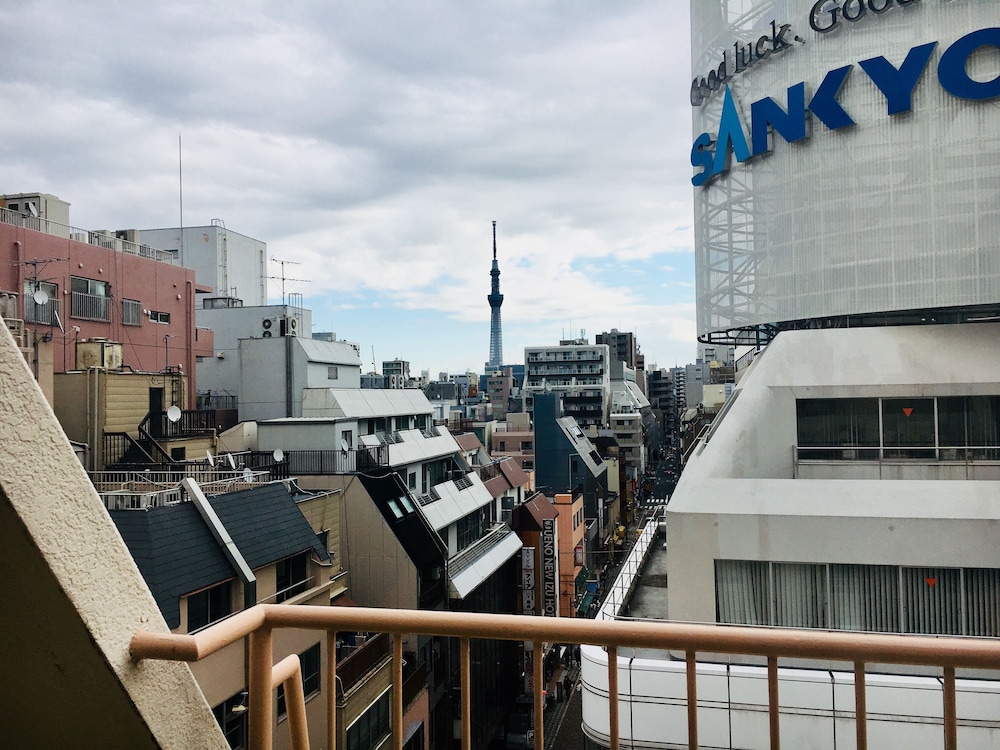 Ueno Terminal Hotel 48/53