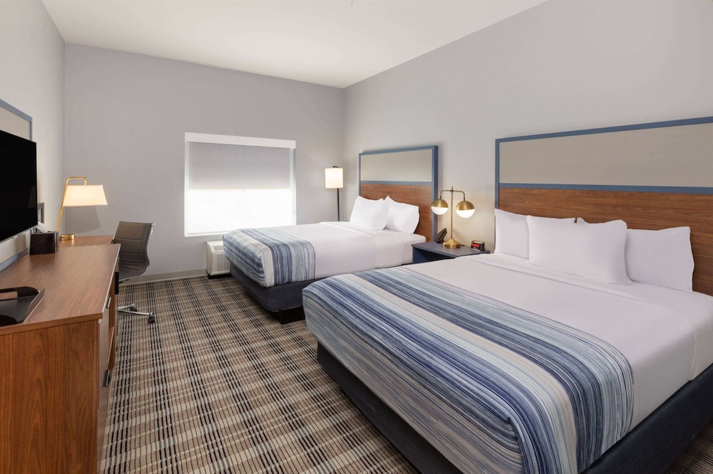 AmericInn by Wyndham Mountain Home 8/26