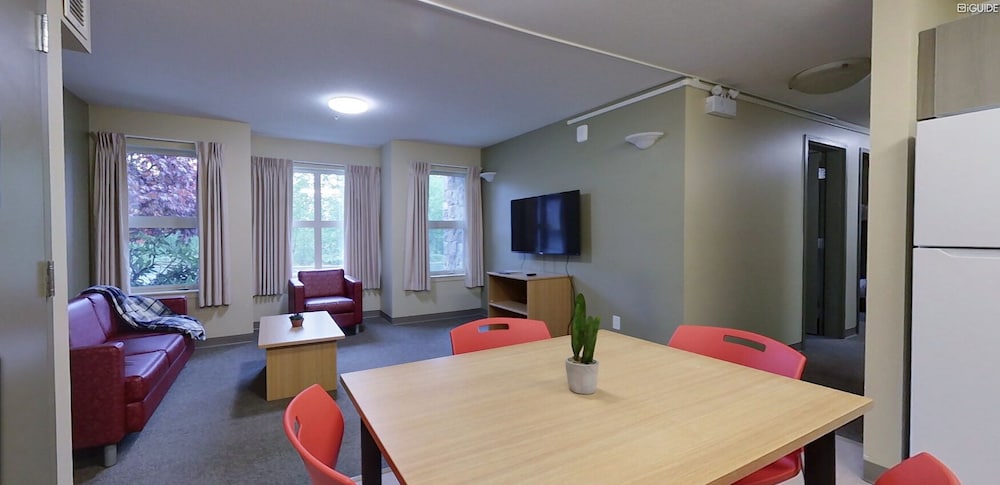 Vancouver Island University Residences 21/39
