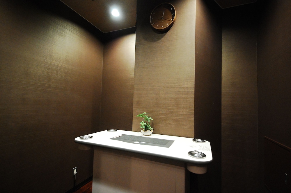 Capsule Hotel Anshin Oyado Shinbashi 49/50