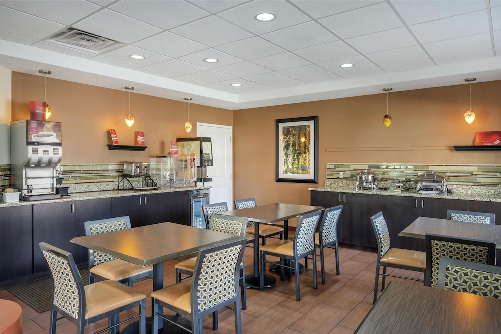 restaurant cafeteria