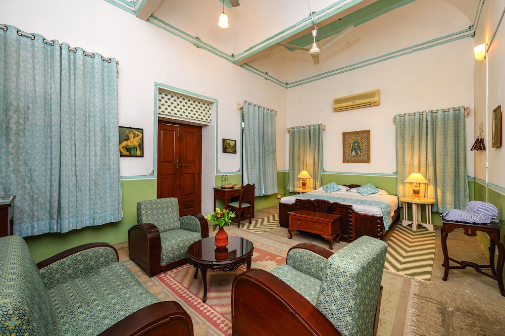 The Piramal Haveli (20th Century; Shekhavati, Rajasthan) 20/39