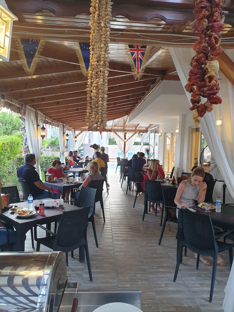 Esperanza Boutique Hotel 59/73