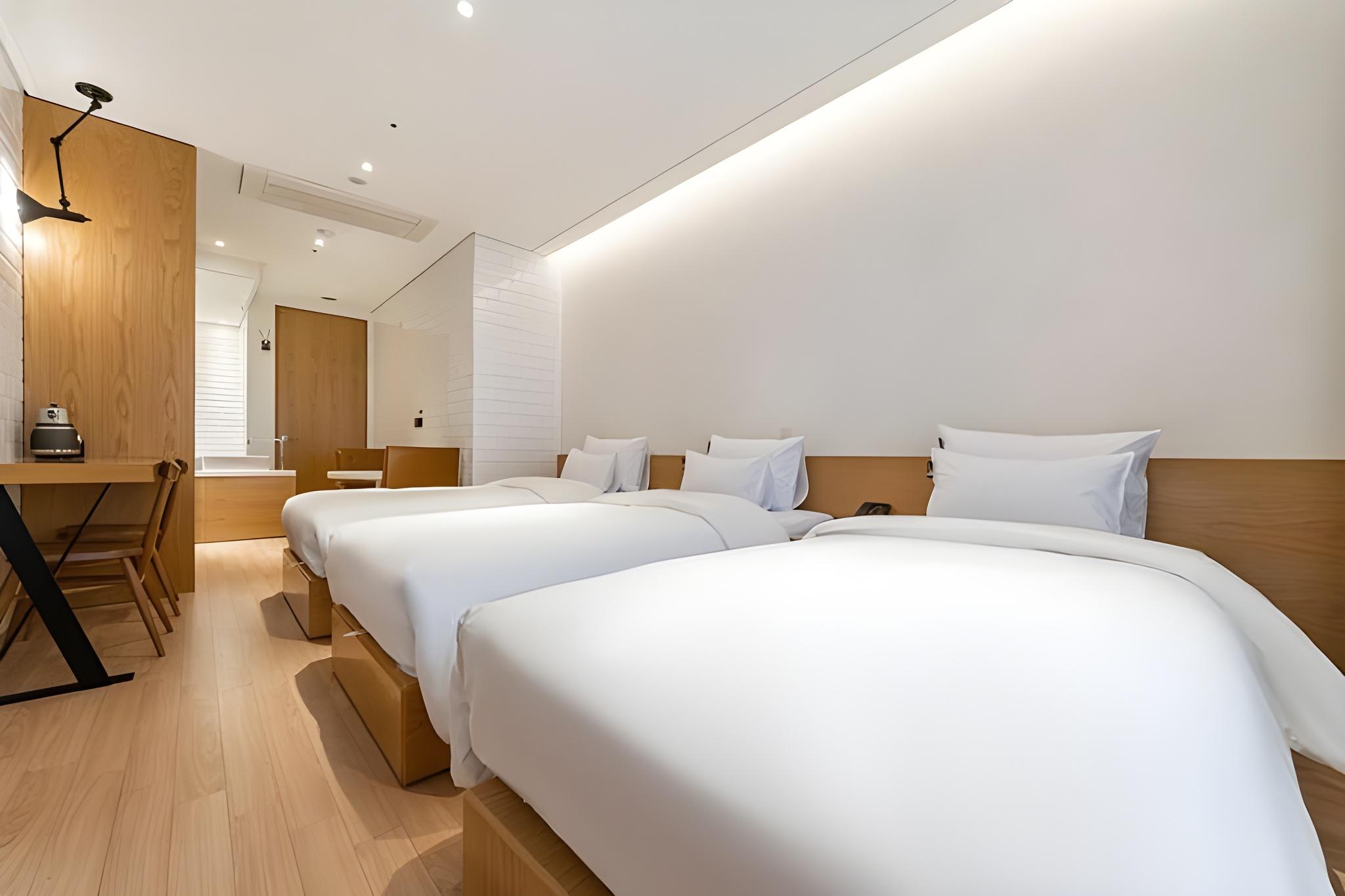 Superior, Triple, Single, 3 Beds