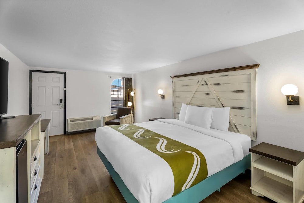 Rodeway Inn Llano 13/31