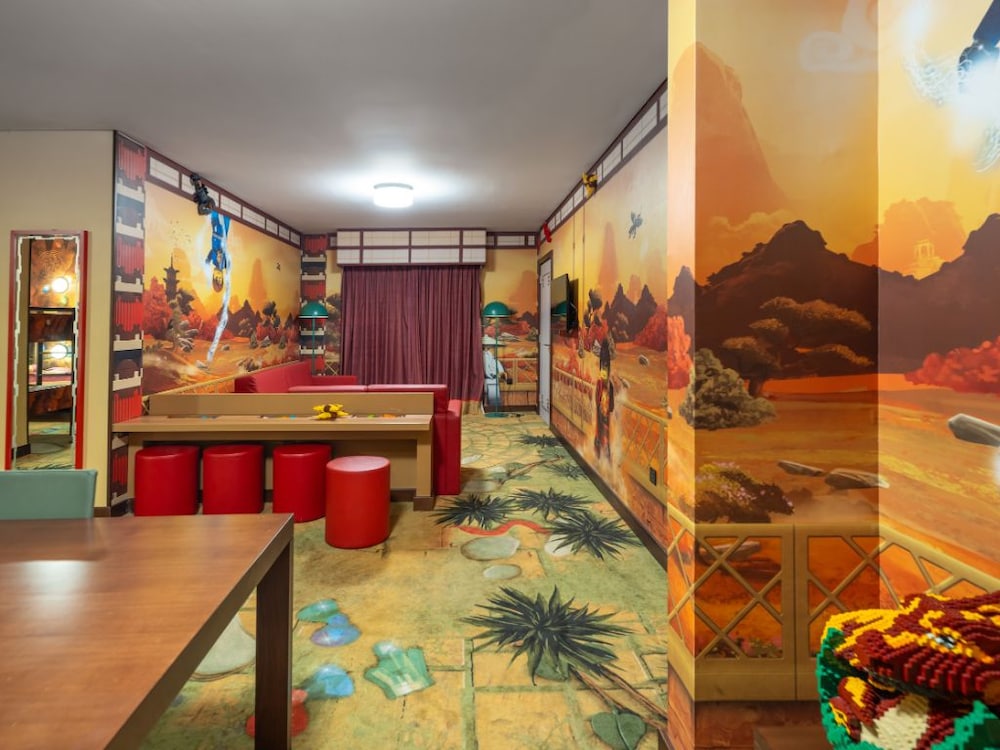 LEGOLAND Hotel Dubai 27/45