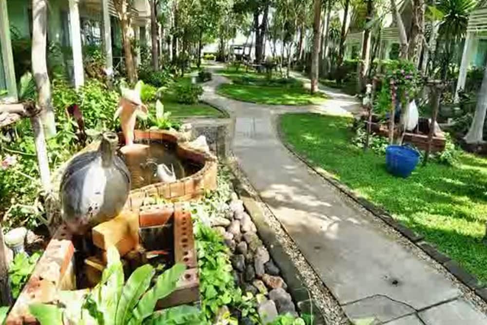 Sea Sky Beach Resort 11/45
