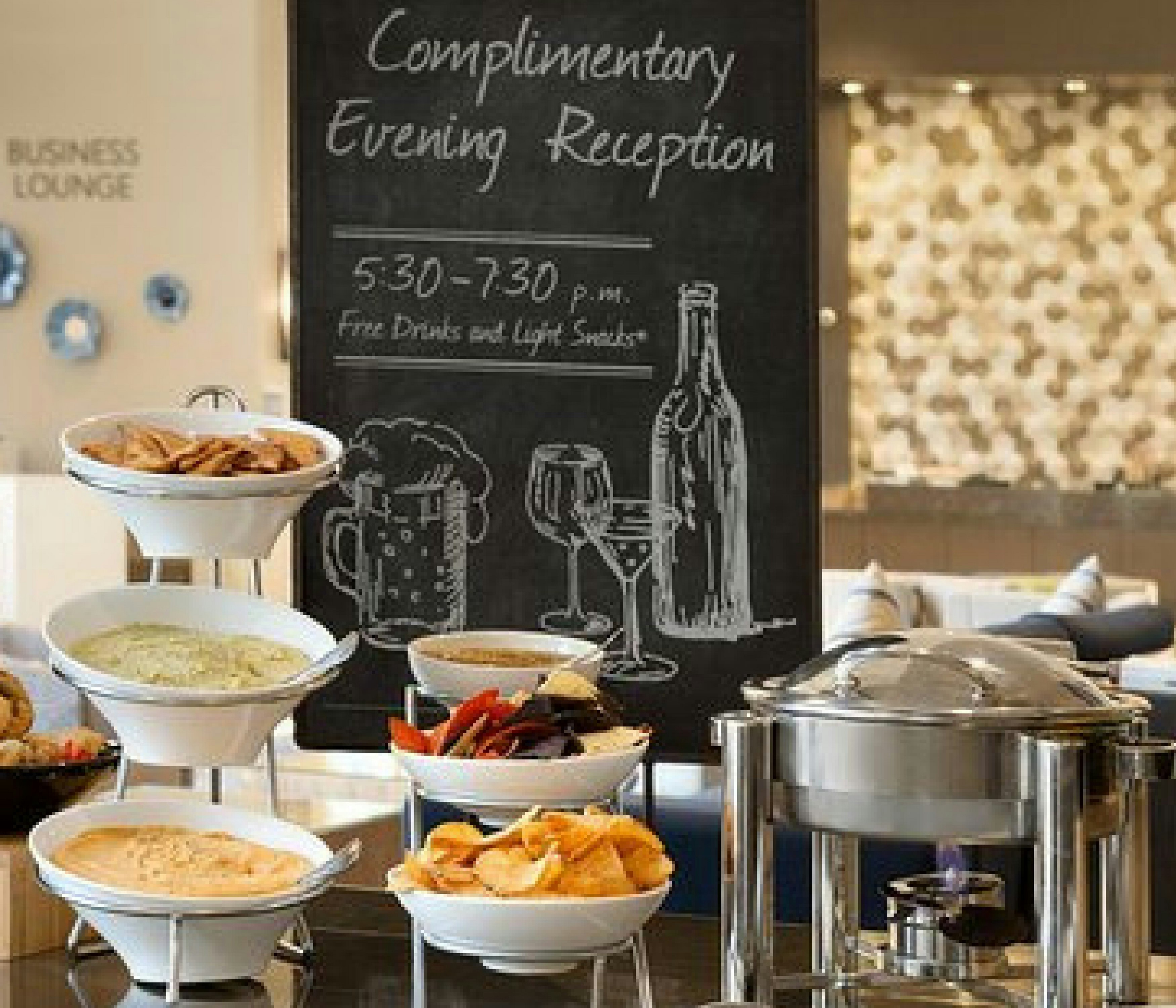 Casa Mani Resort Napa Valley, Curio Collection by Hilton 7/24