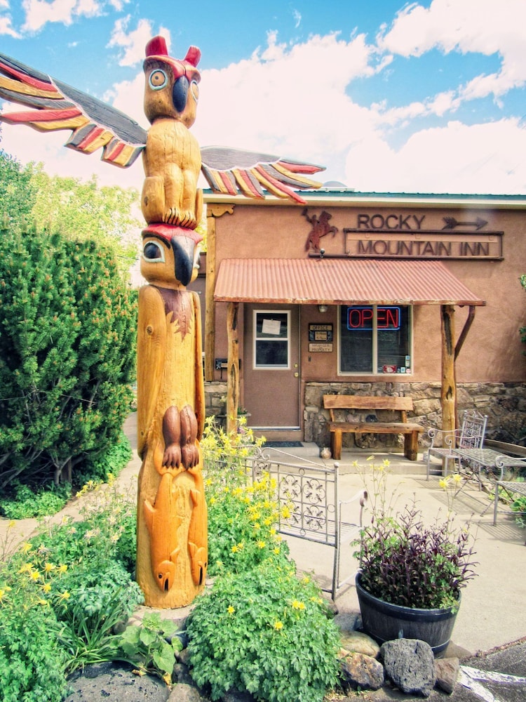 Rocky Mountain Inn 43/50