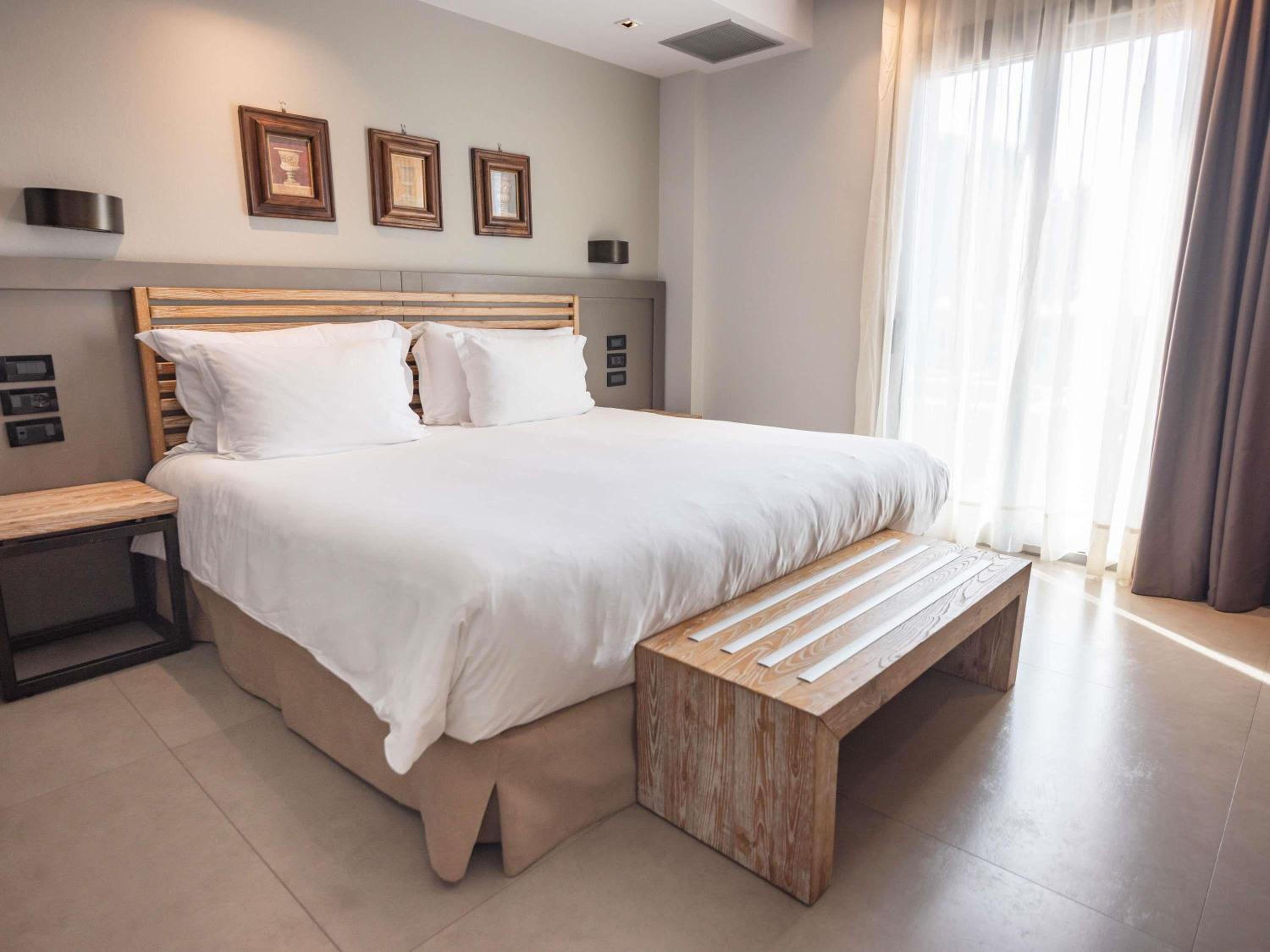 2 Bedrooms, Family Suite, Sea View