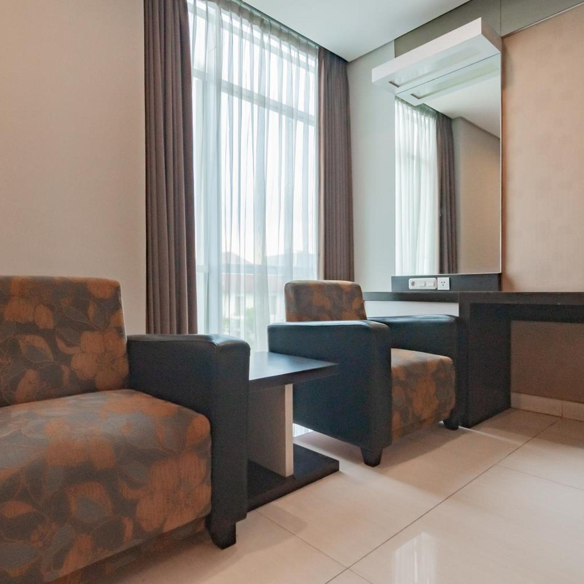 Urbanview Hotel Newton Riau Bandung 35/55