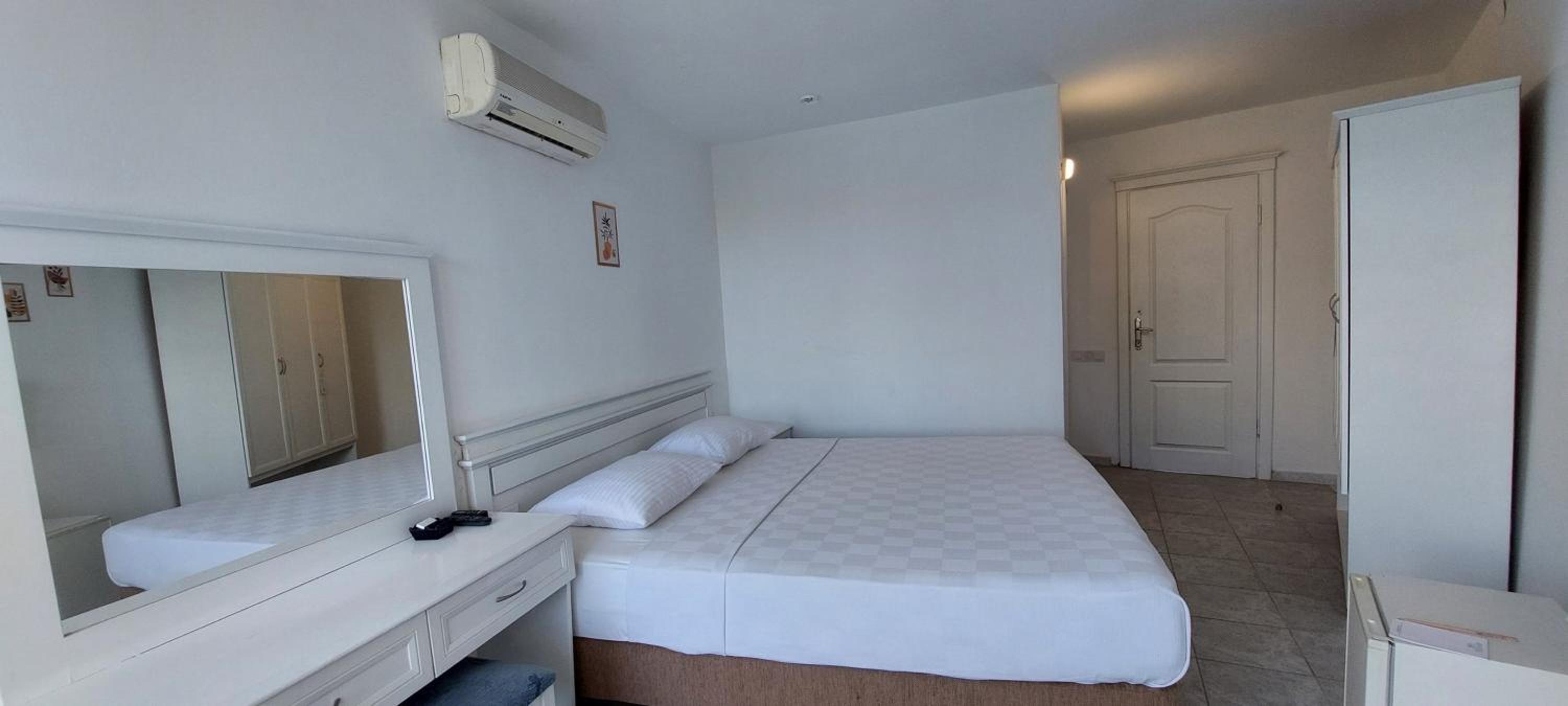 Standard, Double Bed, UK HOTEL KIRIS 7/10