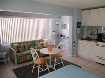 Sea Club I Beach Resort 43/66