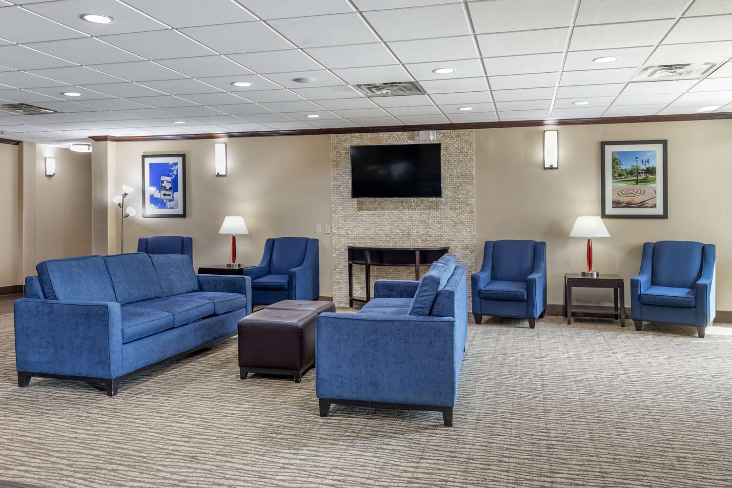 Comfort Suites Plano - Dallas North 14/24