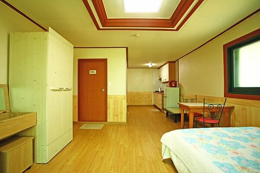 Pocheon Bluesky Pension 10/50