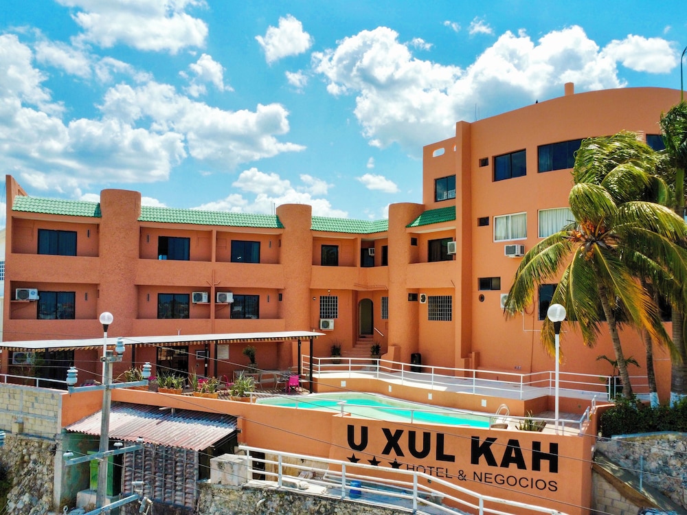Uxulkah Hotel 3/60