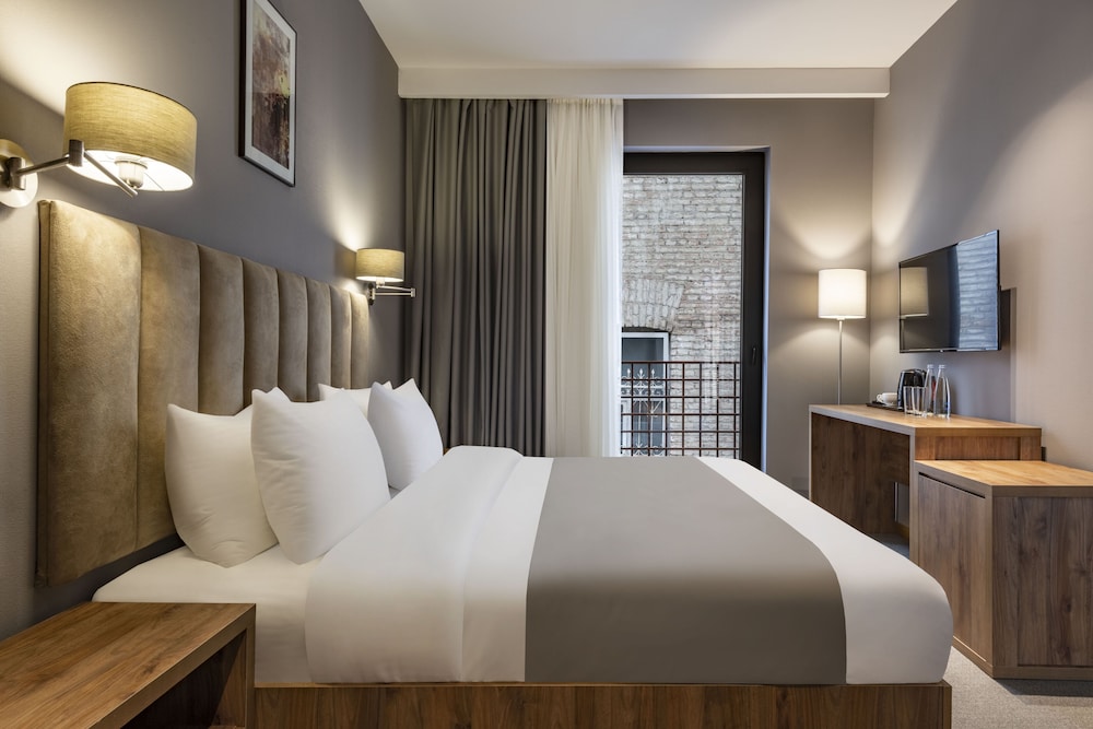 Barnovi Boutique Hotel 38/61