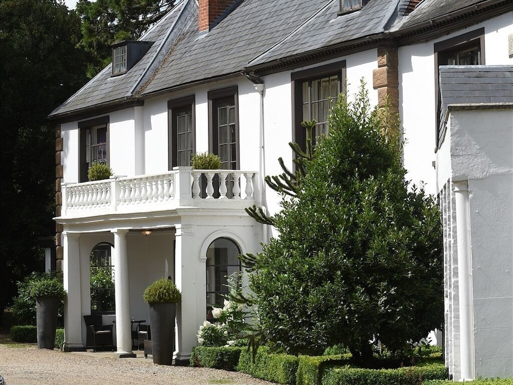 Satis House 26/27