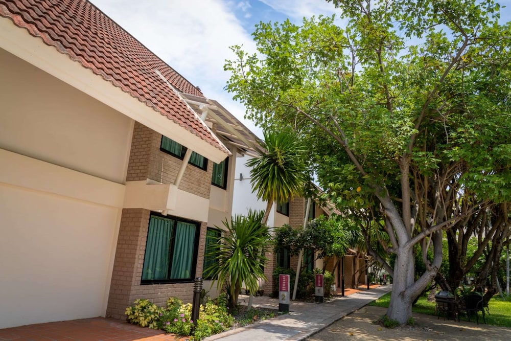 Hotel Tropicana Pattaya 71/78