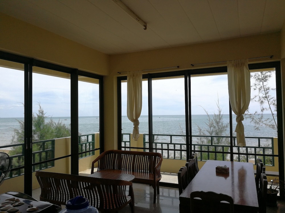 Aow Noi Sea View Resort 20/50