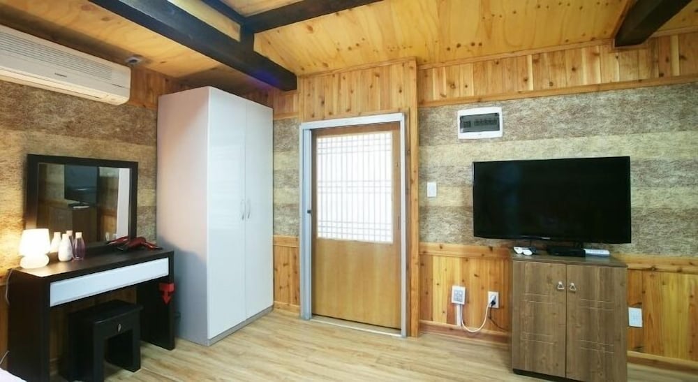 Chan's House Pension 11/20