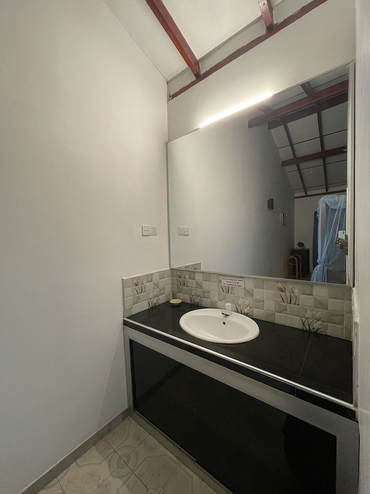 Dinsara Pearl Villa 47/50