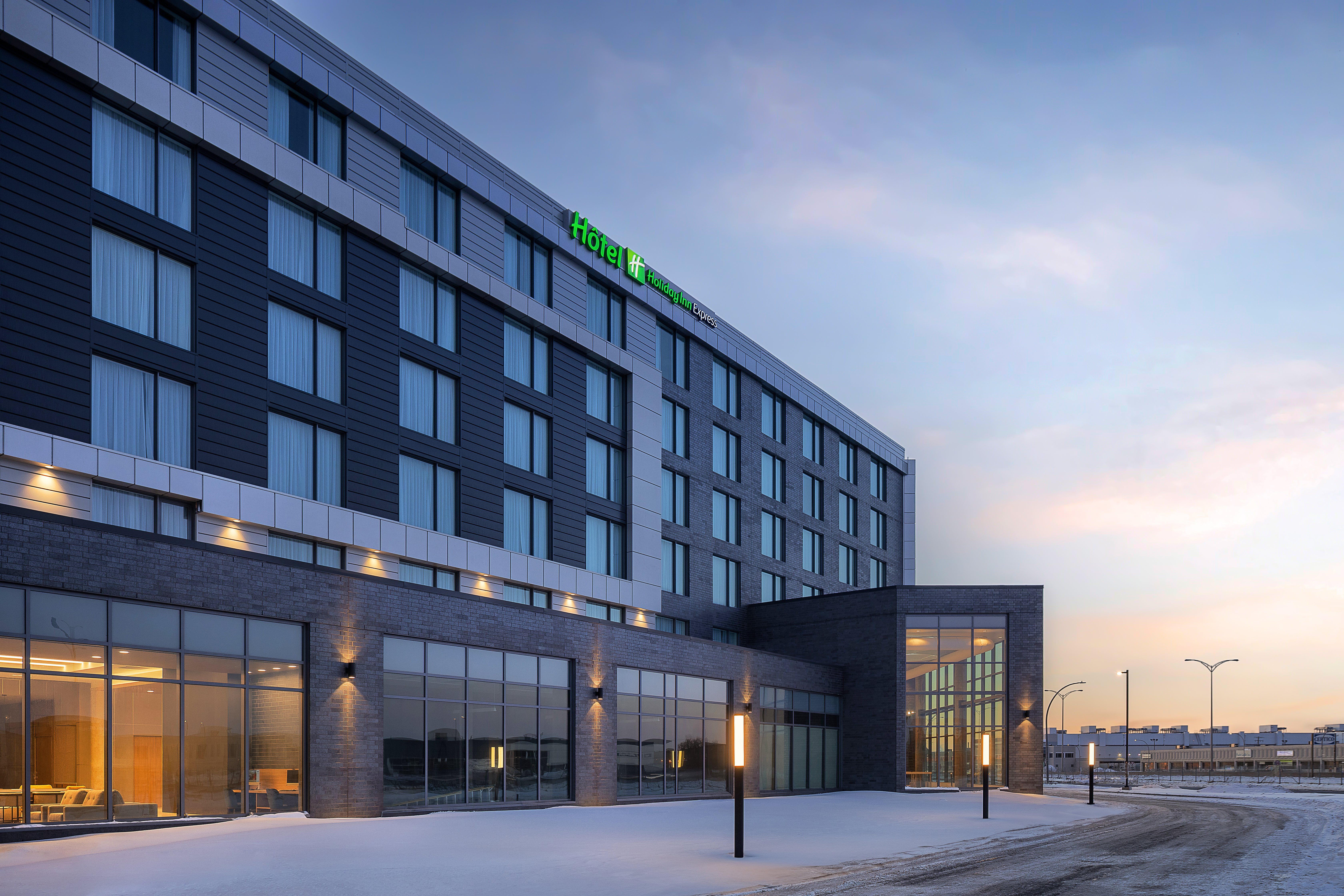 Holiday Inn Express MONTREAL AIRPORT - ST-LAURENT 53/62