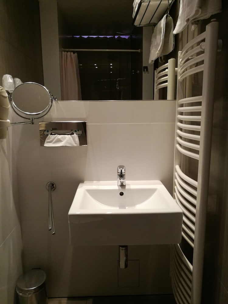 Purpur Aparthotel 48/48