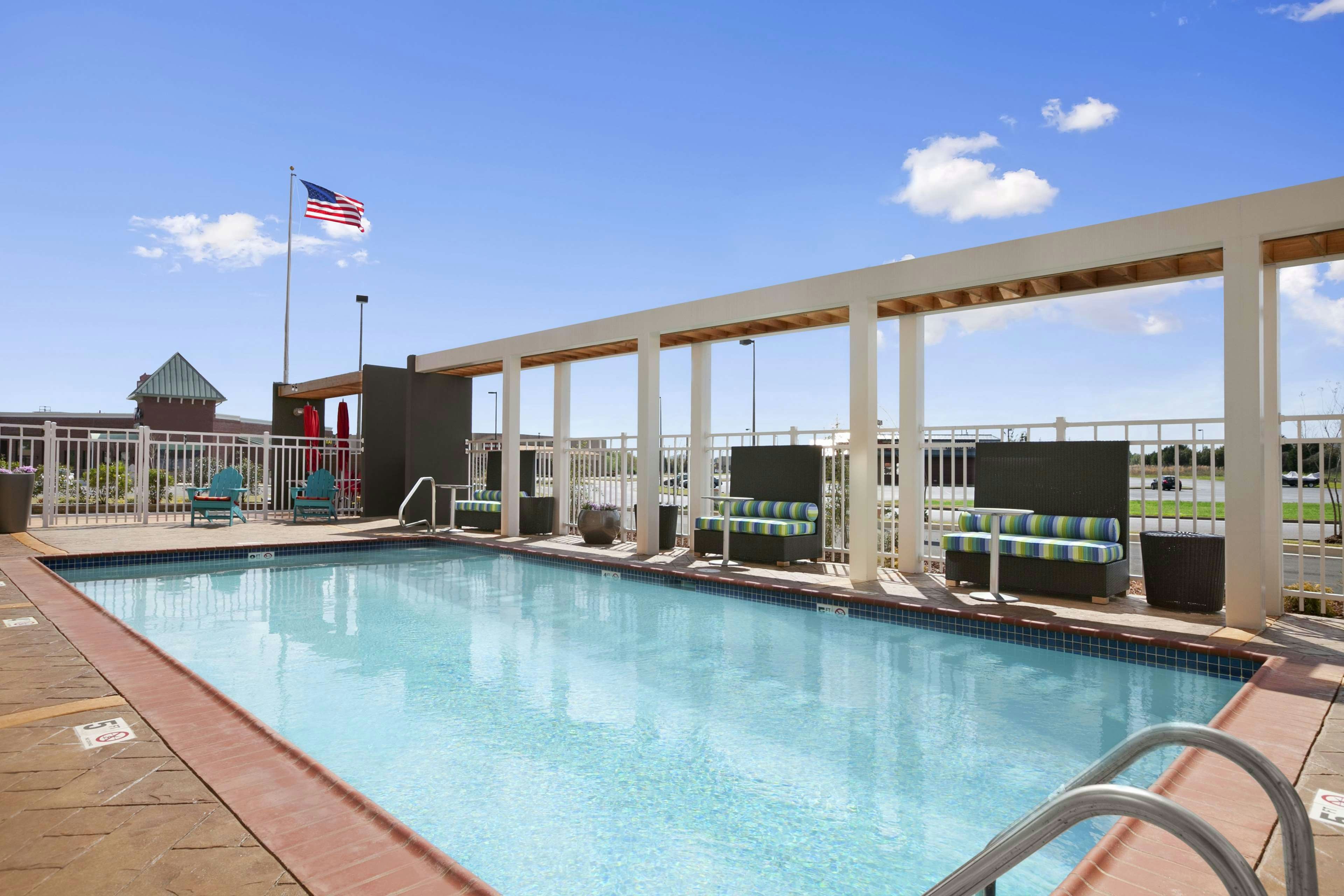 Home2 Suites by Hilton Oxford, AL 14/18