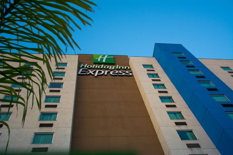 Holiday Inn Express Saltillo Zona Aeropuerto 5/40