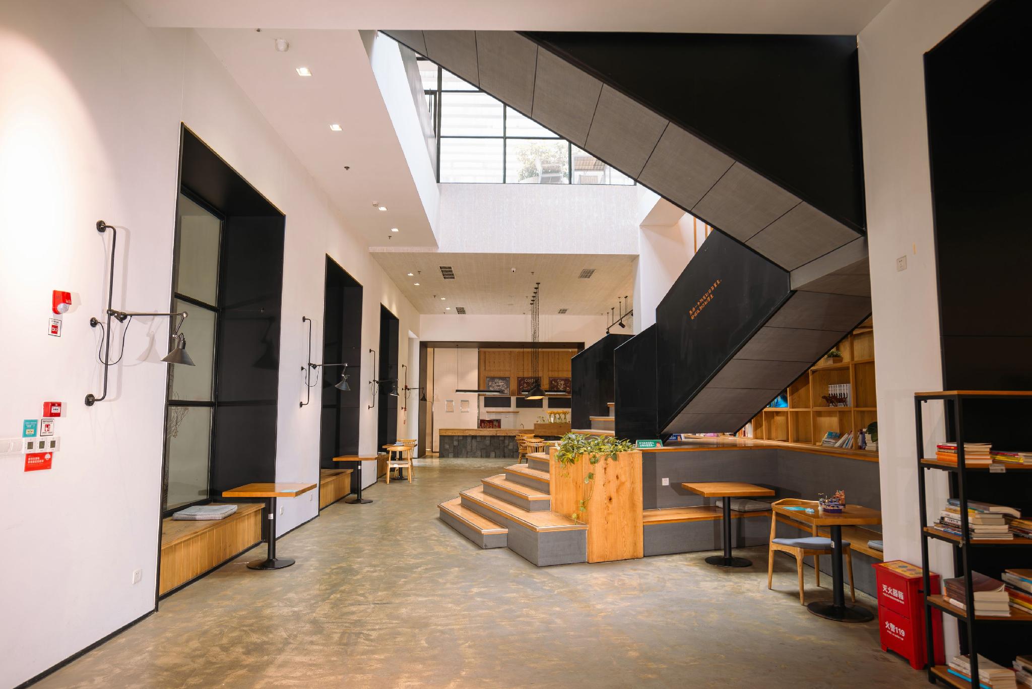 Mama Apartment (Chongqing University Town) 34/42