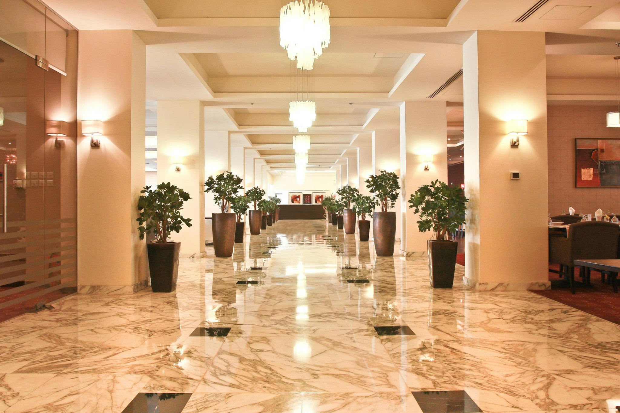 Grand Palace Hotel 8/12