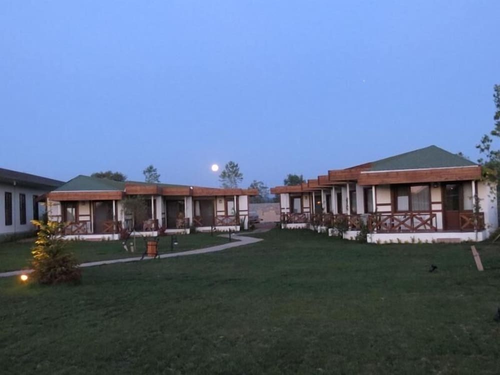 Riva's Club Hotel 45/50