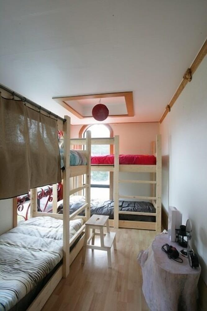 Moncher Guesthouse - Hostel 3/14