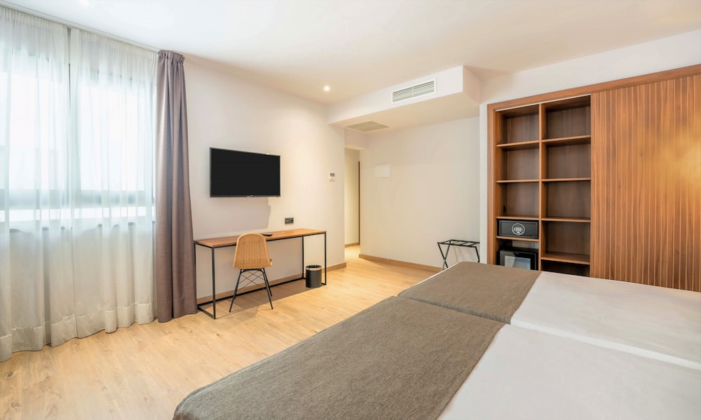 Hotel Dwo Nopal 15/30