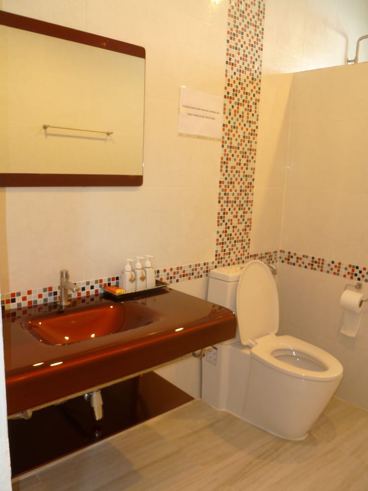 SUN MOON STAR RESORT 30/48