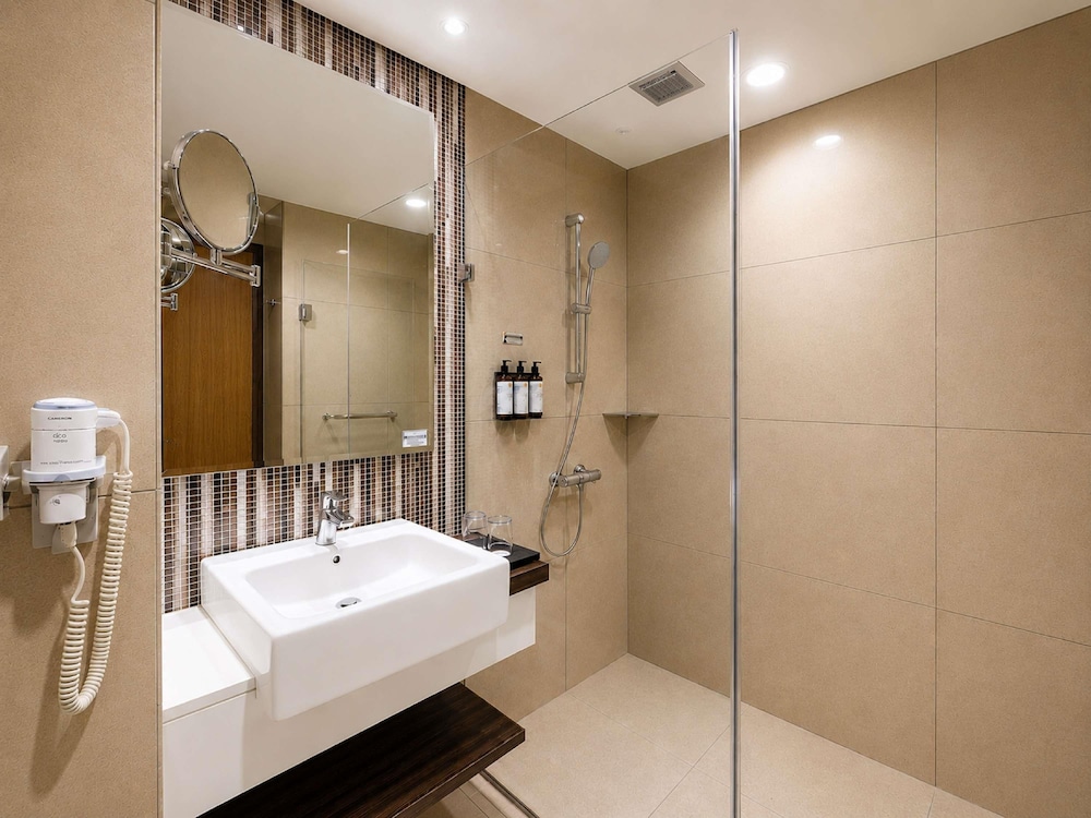 Mercure Serpong Alam Sutera 69/71